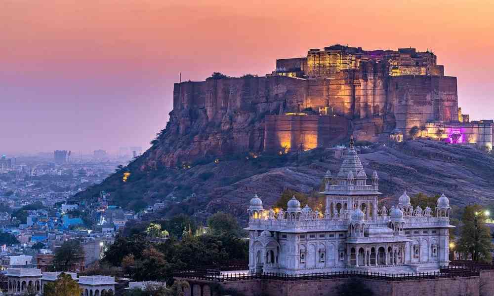 Places to Visit in Rajasthan in September 2025 – Monsoon Special